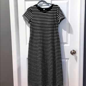 Striped short sleeve dress with built in bra!